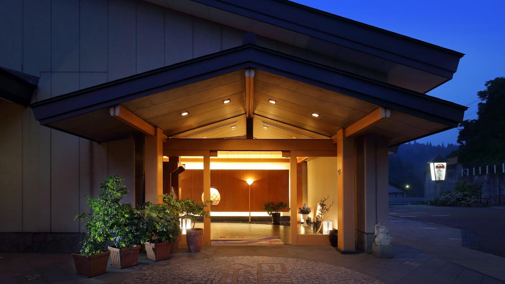 Отель Ginzanso Obanazawa Экстерьер фото